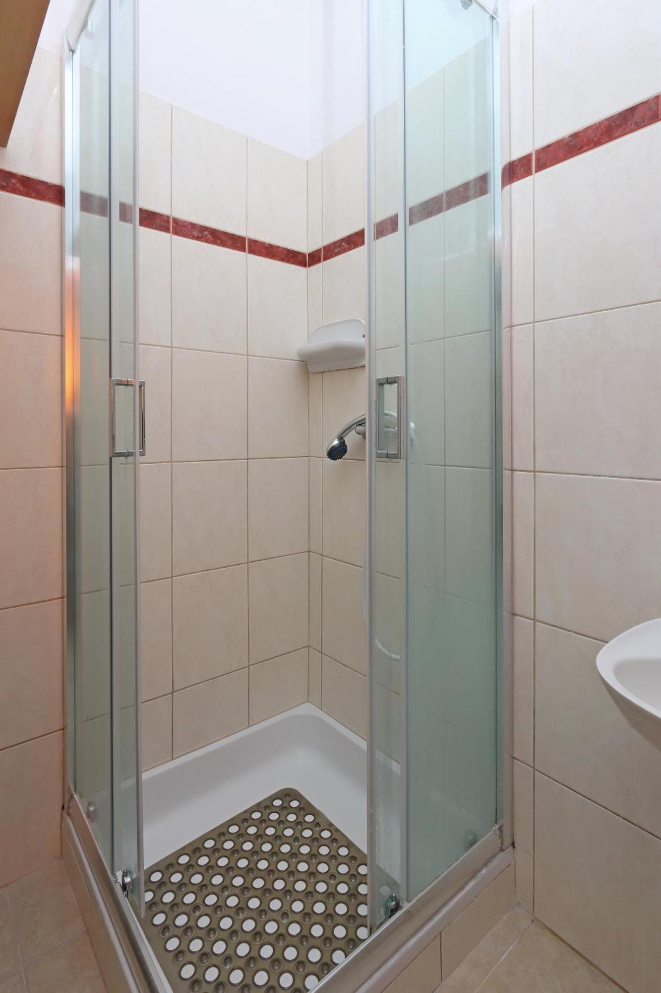 Apartments With A Parking Space Pag - 18345 パグ エクステリア 写真
